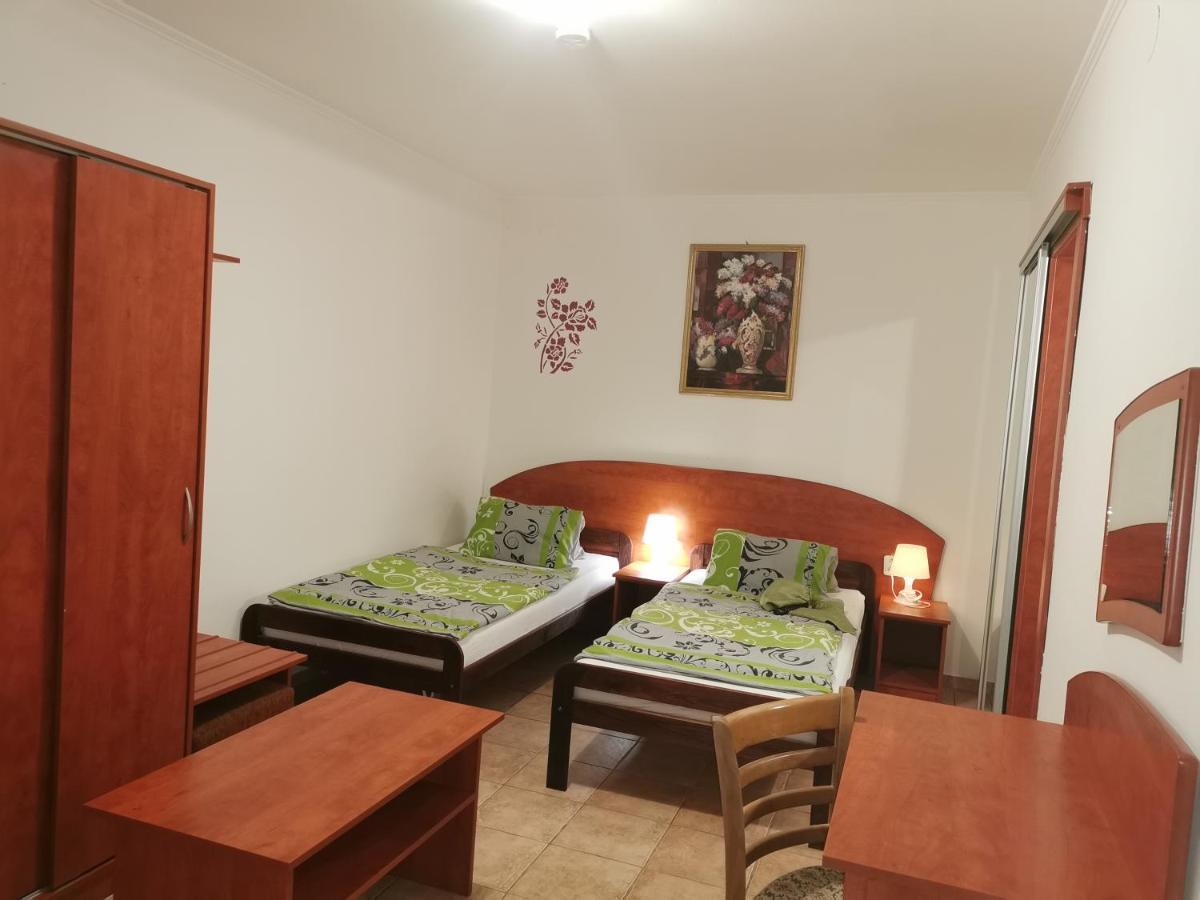 Rudolf Bed & Breakfast 2*