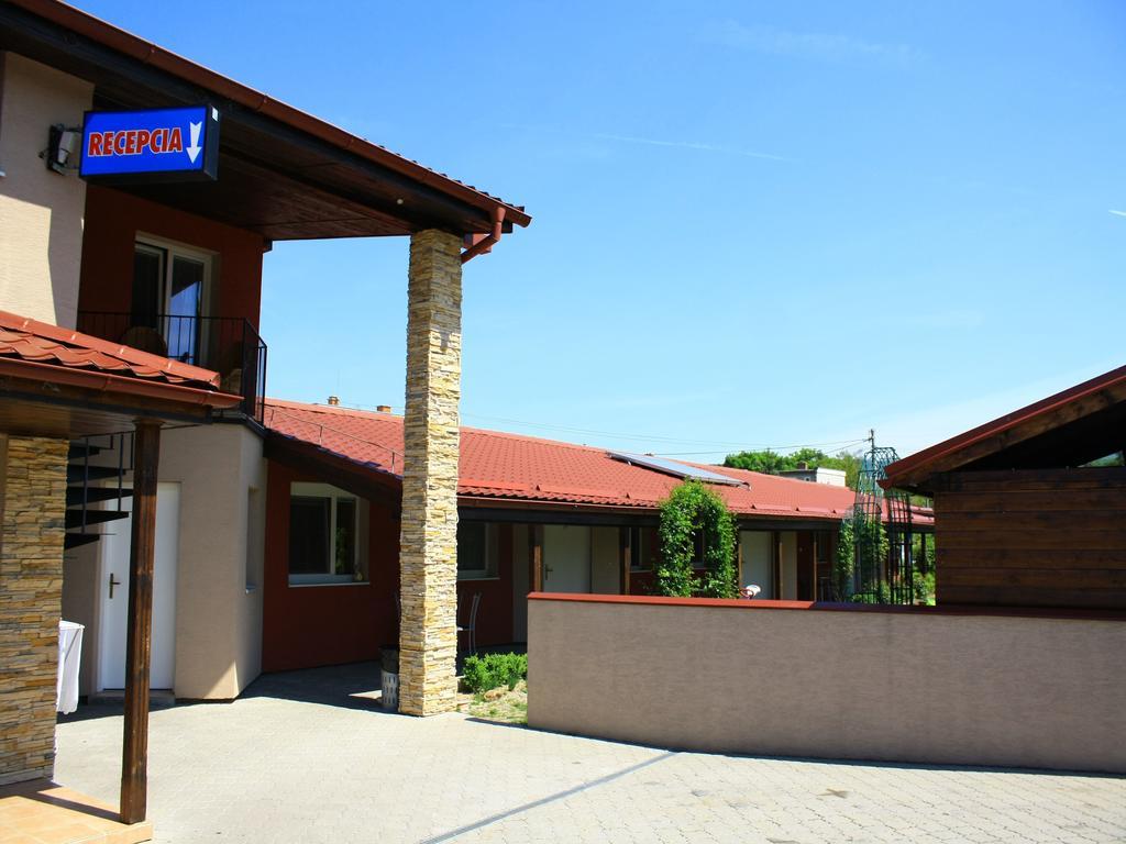 Rudolf Bed & Breakfast 2*